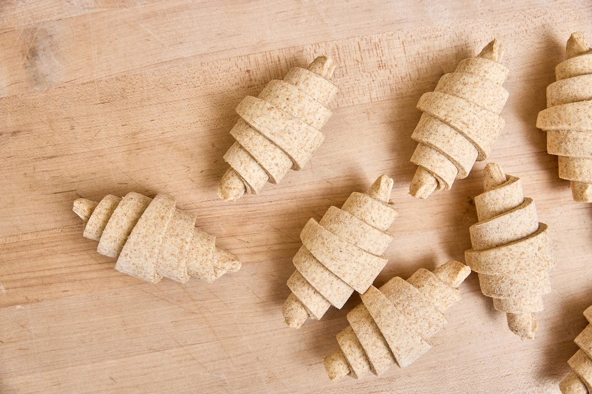 Spiral pastry forms
