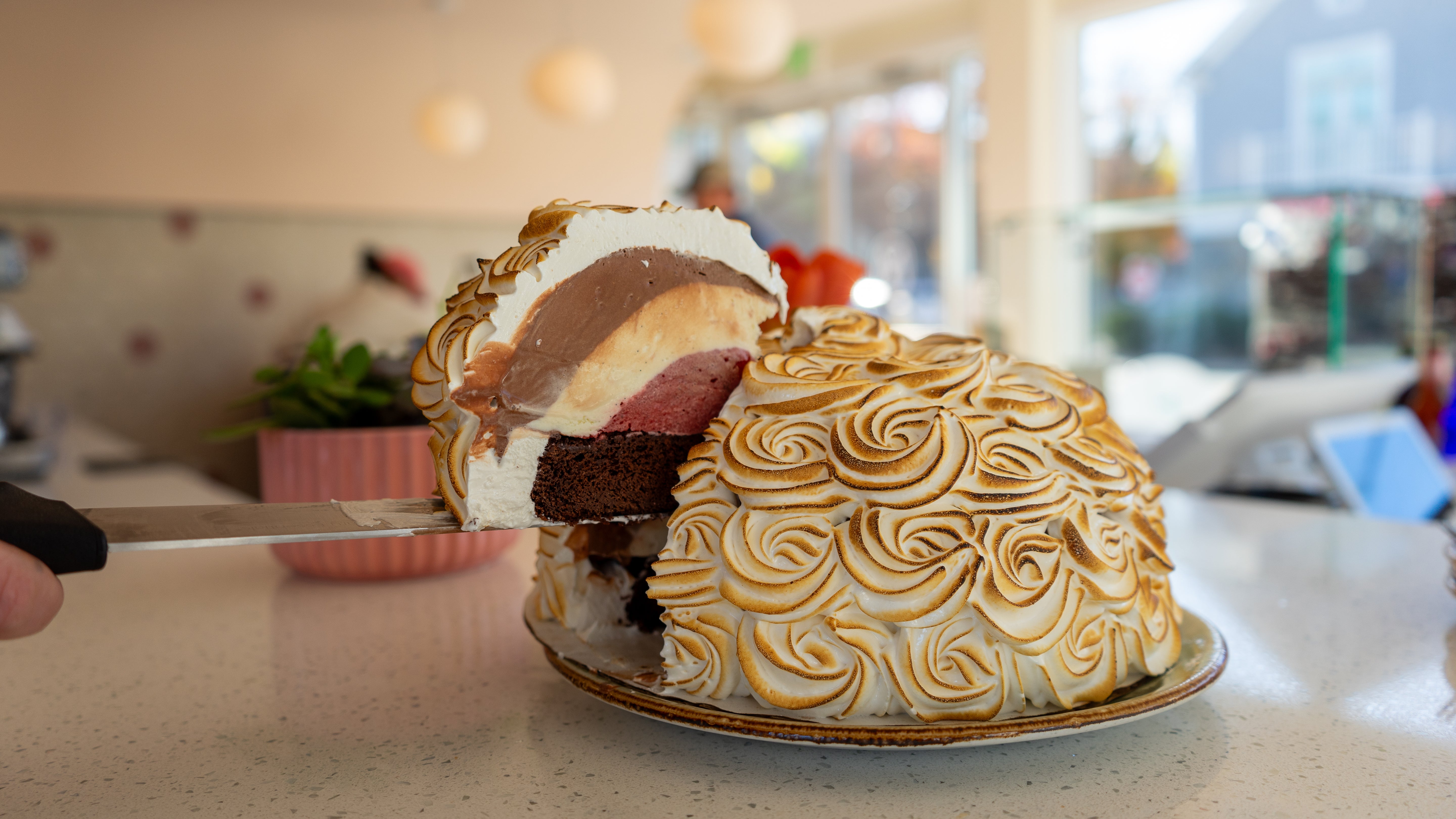 MOMU Baked Alaska