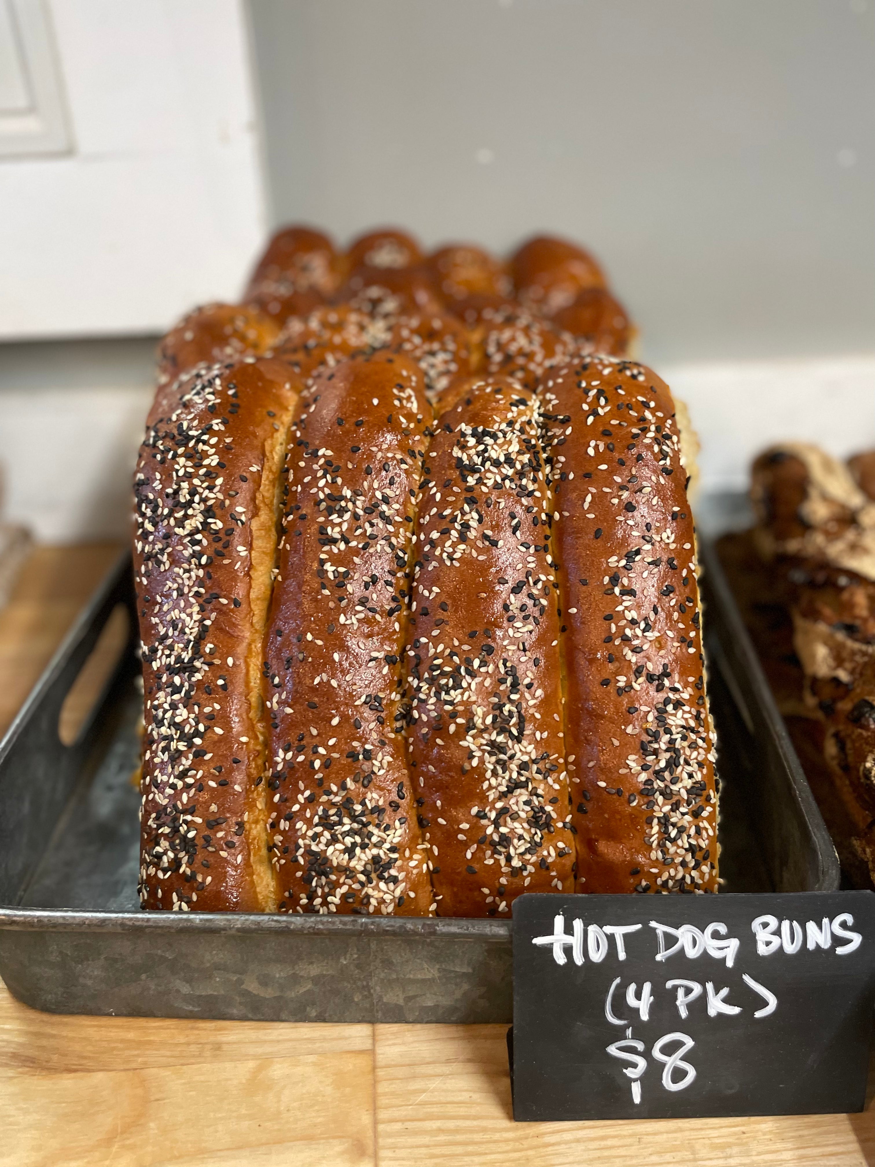 Hot Dog Buns (4pk)